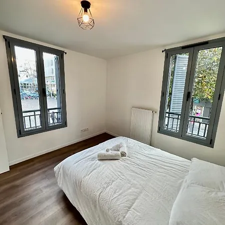 Magnifique In Paris / 101