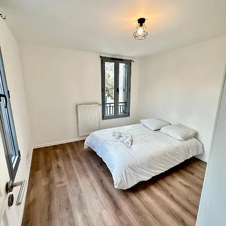 Magnifique In Paris / 101 *